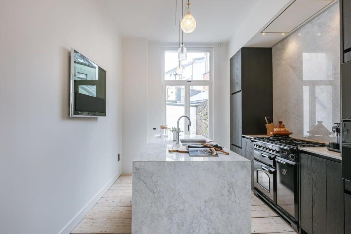 Vakantiehuis Huswell - Charming House In With Free Parking *